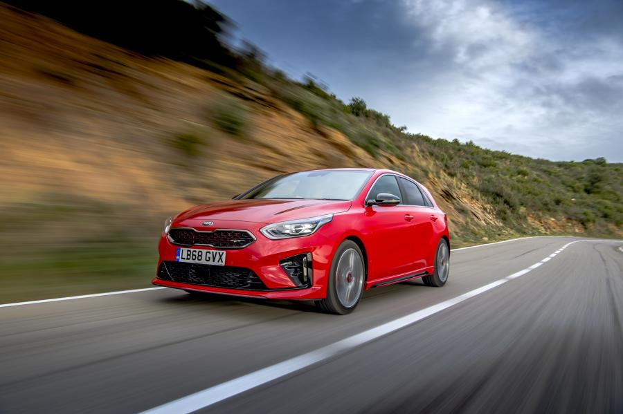  Kia Ceed GT 2019 года  (UK) (фото 2 из 43)